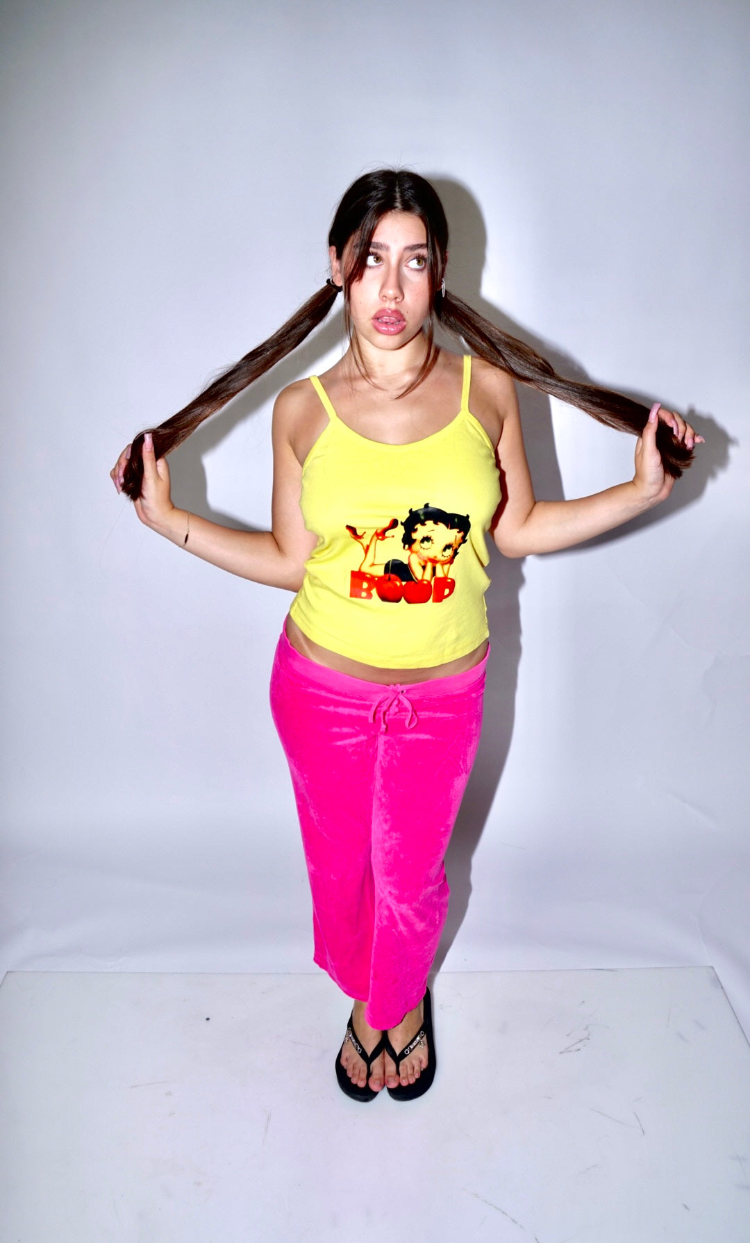 גופיית BETTY BOOP צהובה