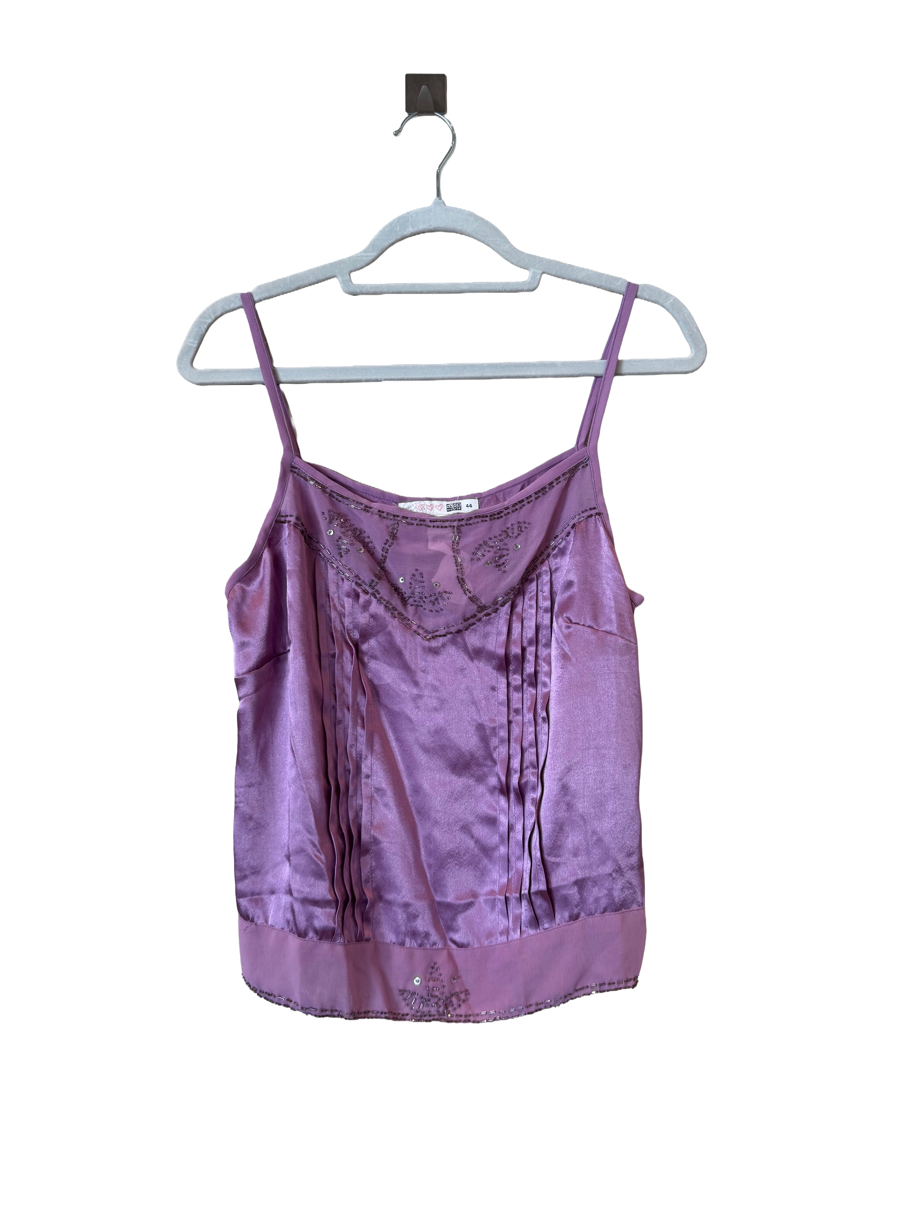 גופיית סאטן סגולה עם חרוזים